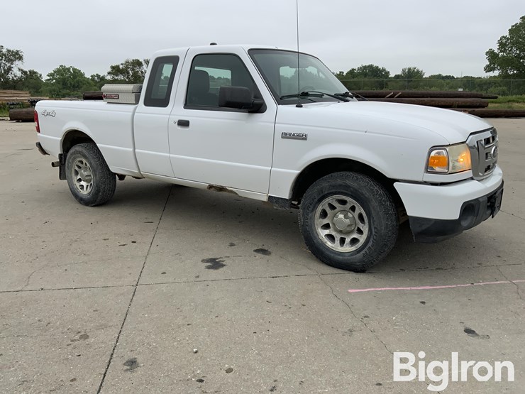 2010-ford-ranger-xlt-image-3