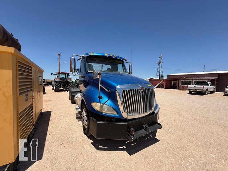 2016-international-prostar-image-6