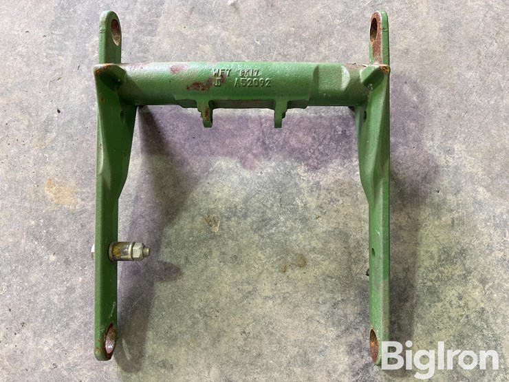 john-deere-planter-lower-parallel-arms-image-4