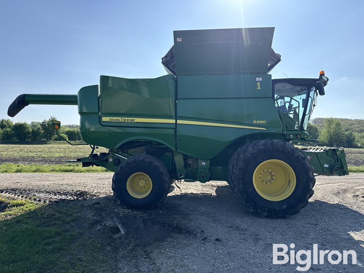 2017-john-deere-s680-image-4