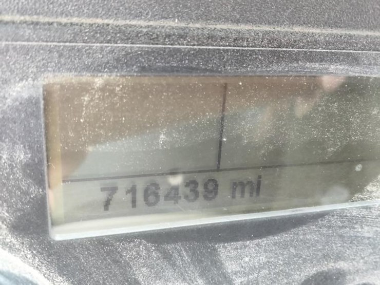 2015-freightliner-108sd-plus-image-11