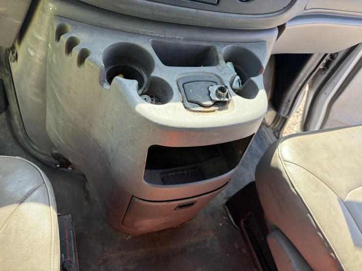 2001-ford-e350-sd-image-16