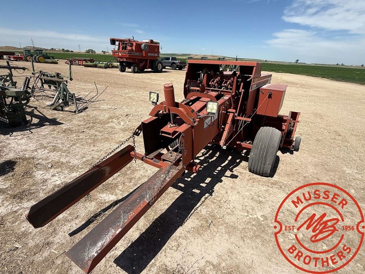 hesston-4655-image-6