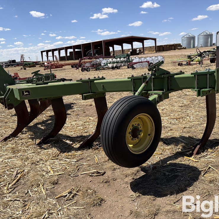 JOHN DEERE 915