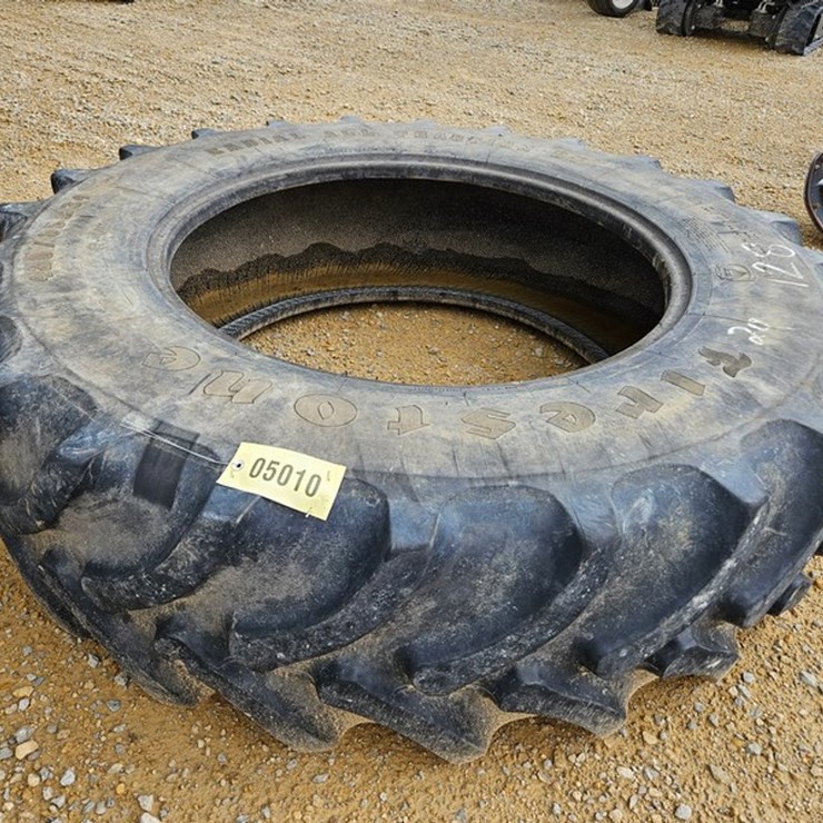 #5010 • Firestone 420/85R34 Tire
