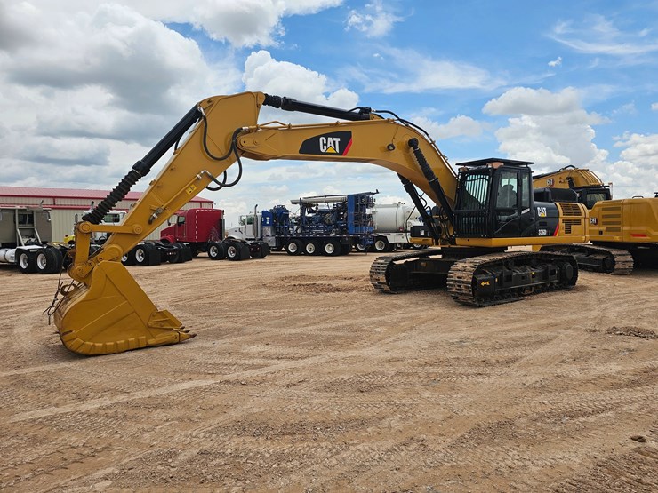 2021-caterpillar-336d2-image-3