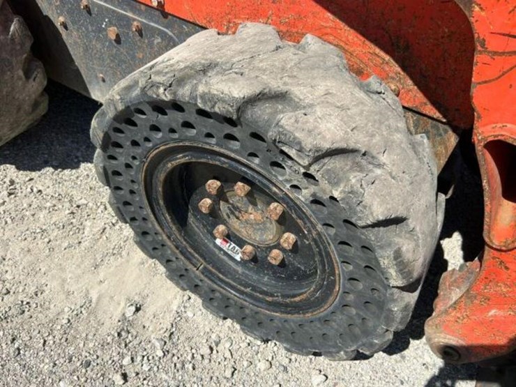 2018-kubota-ssv65-image-66