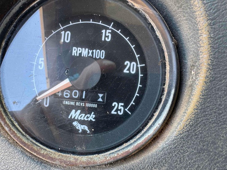 1992-mack-rd690sx-image-23