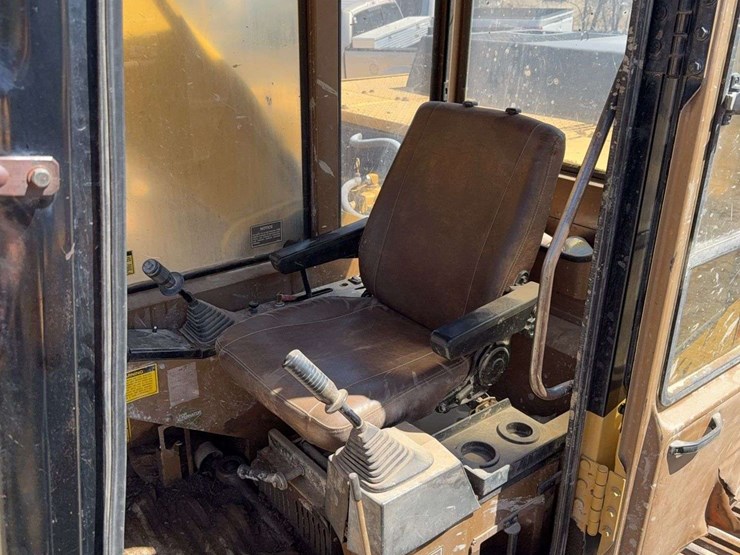 caterpillar-el200b-image-18