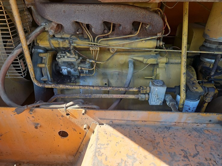 1981-joy-tow-behind-air-compressor-image-8