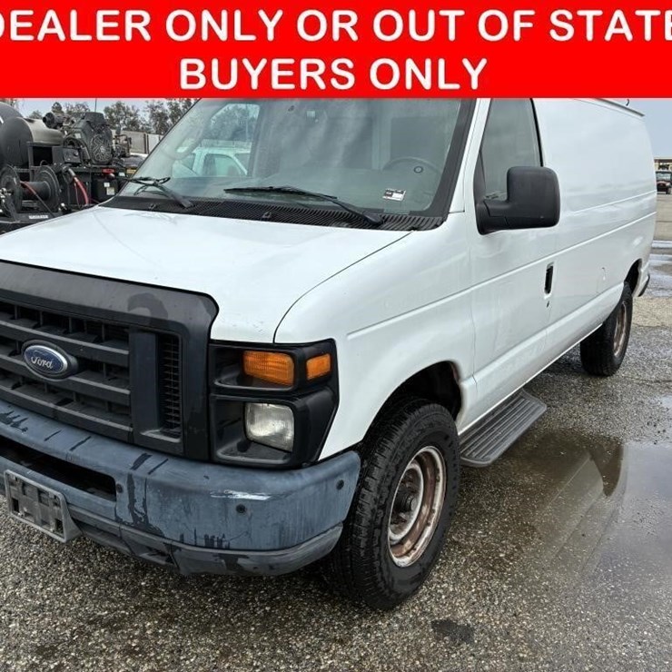 2012 UTILITY Van