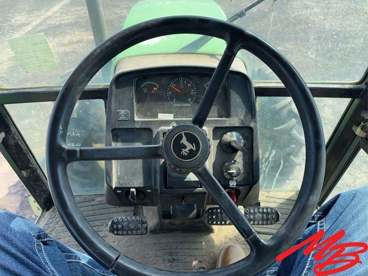 2003-john-deere-5520-image-25