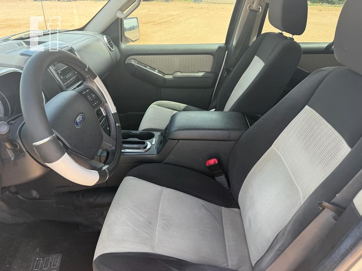2008-ford-explorer-image-5