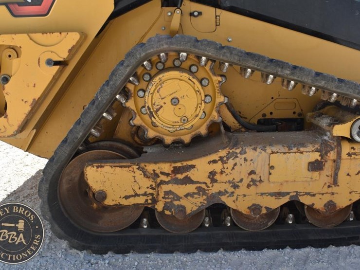 2023-caterpillar-259d3-image-31