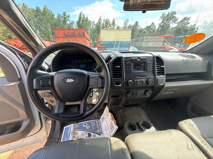 2017-ford-f150-image-14
