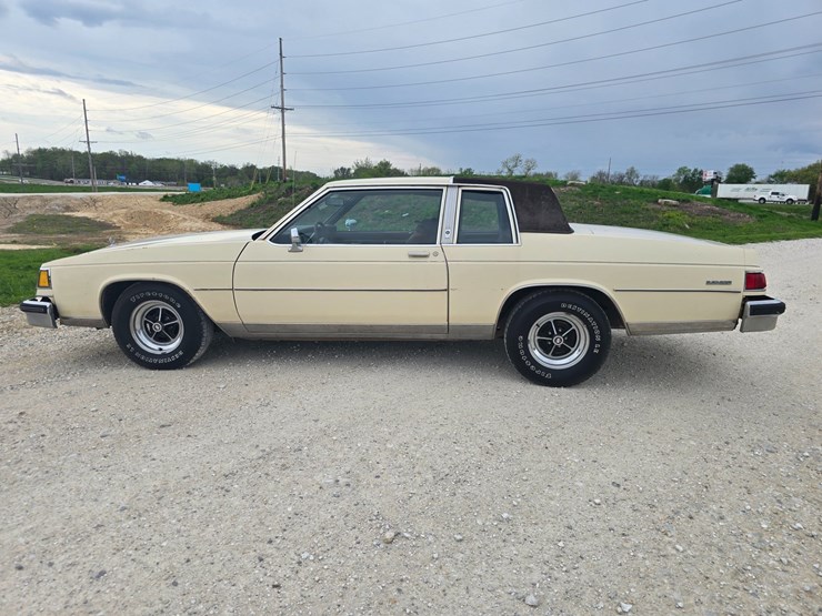 #24004-•-1984-buick-lesabre-passenger-car-image-6