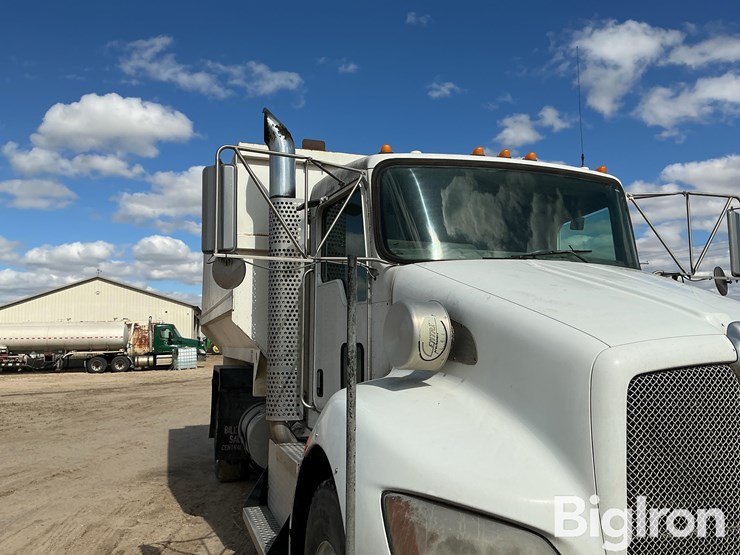 2010-kenworth-t370-image-12