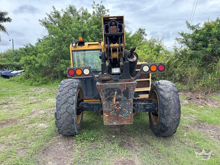 caterpillar-tl943-image-14