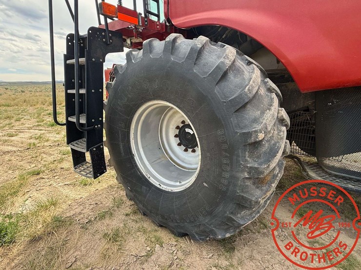 case-ih-7010-image-16