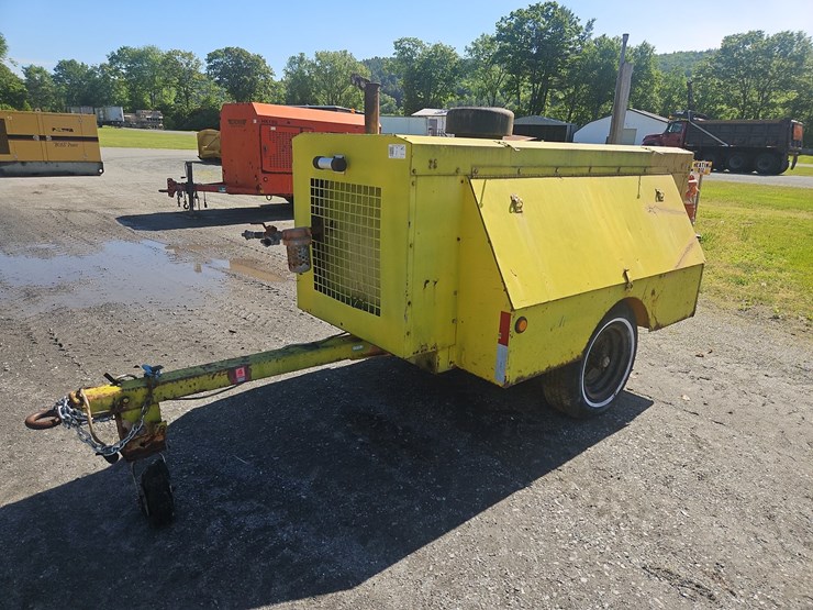 1981-joy-tow-behind-air-compressor-image-1