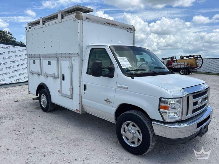 2008-ford-e350-image-2