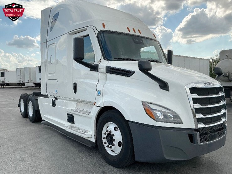 2022-freightliner-cascadia-126-image-1