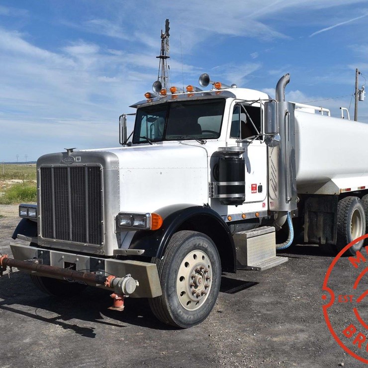 1994 PETERBILT 379