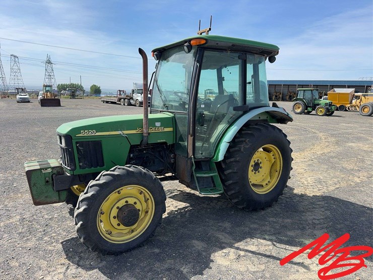 2003-john-deere-5520-image-1