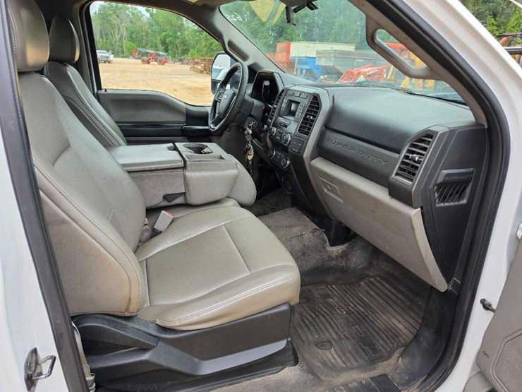 2019-ford-f250-image-8