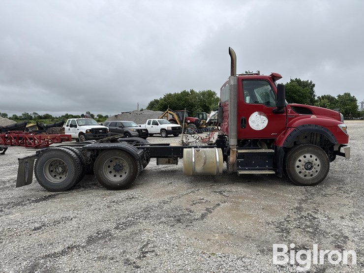 2021-international-hv613-image-4
