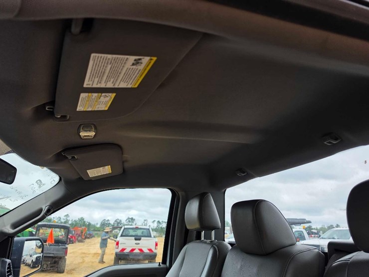 2017-ford-f150-image-11