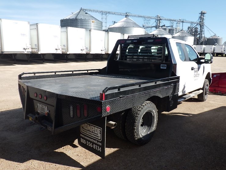 2017-ford-f350-image-8