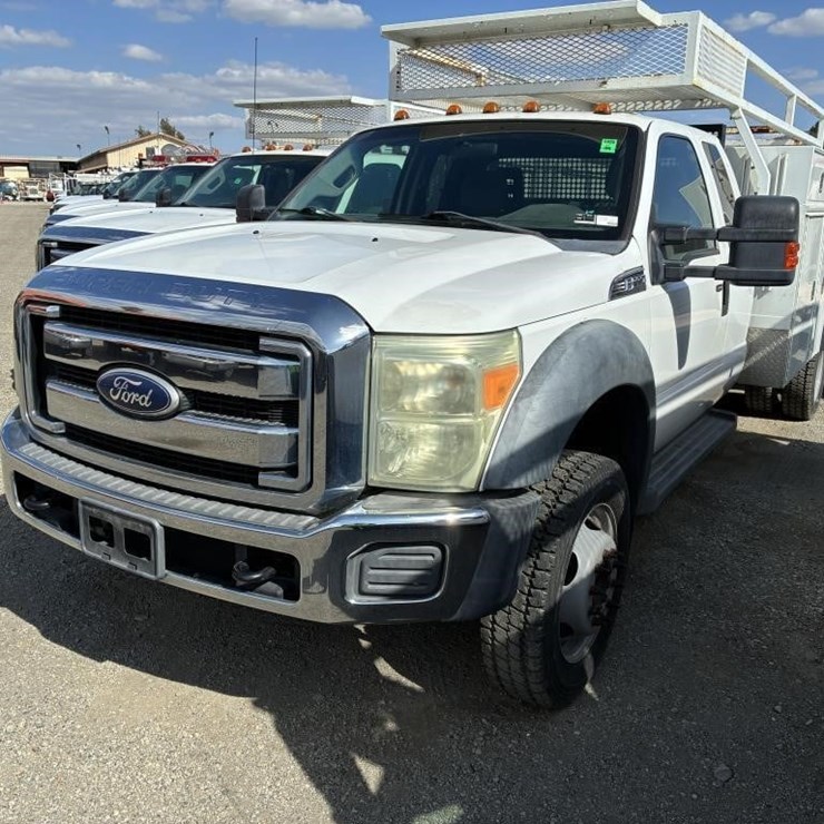 2011 FORD F550