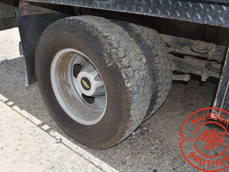 2015-chevrolet-3500-image-20