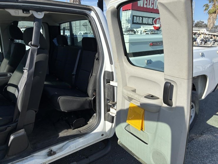 2012-gmc-2500hd-image-14