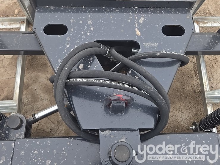 unused-jct-84"-snow/-dozer-blade-to-suit-skidsteer-image-9