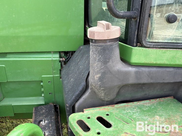 1997-john-deere-8300-image-18