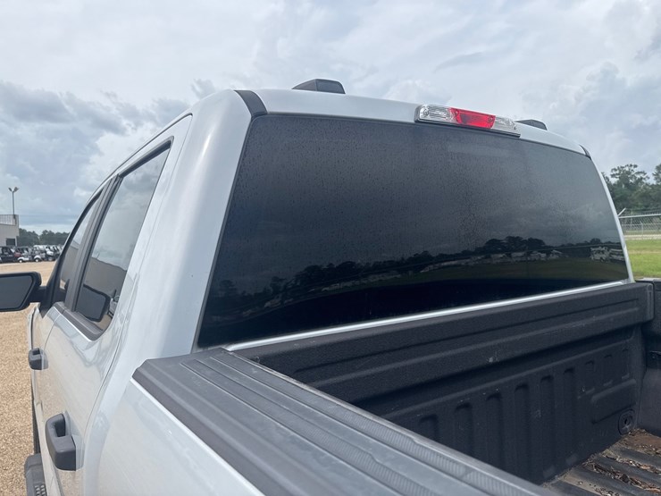 2021-ford-f150-image-10