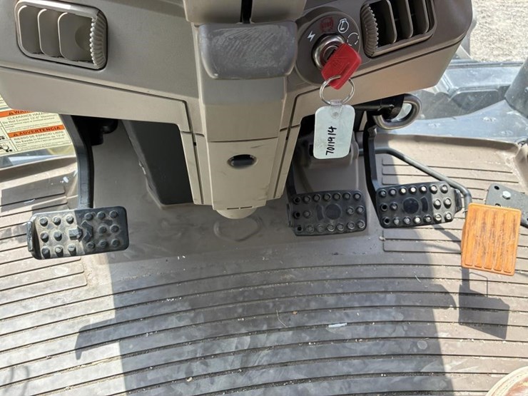 2016-john-deere-6130m-image-26