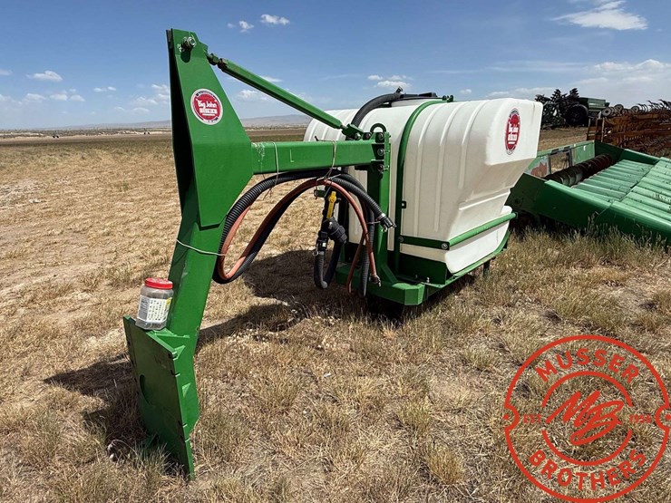 pair-of-500-gallon-big-john-saddle-tanks-image-5