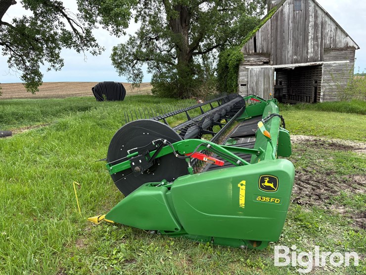 2015-john-deere-635fd-image-8