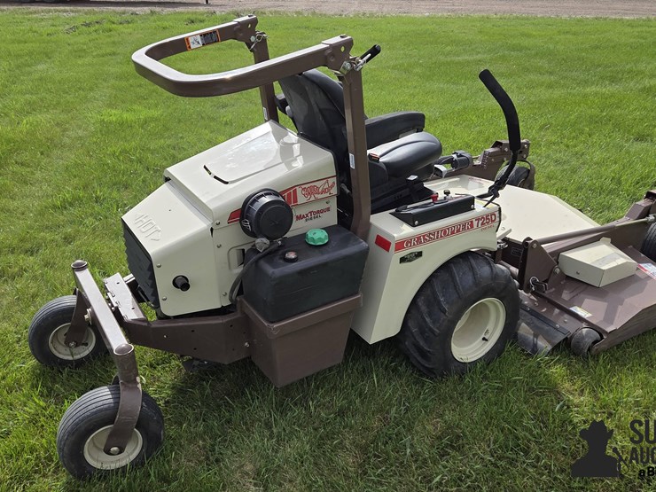 2014-grasshopper-725dt6-image-5