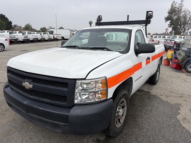 2008-chevrolet-silverado-1500-image-1