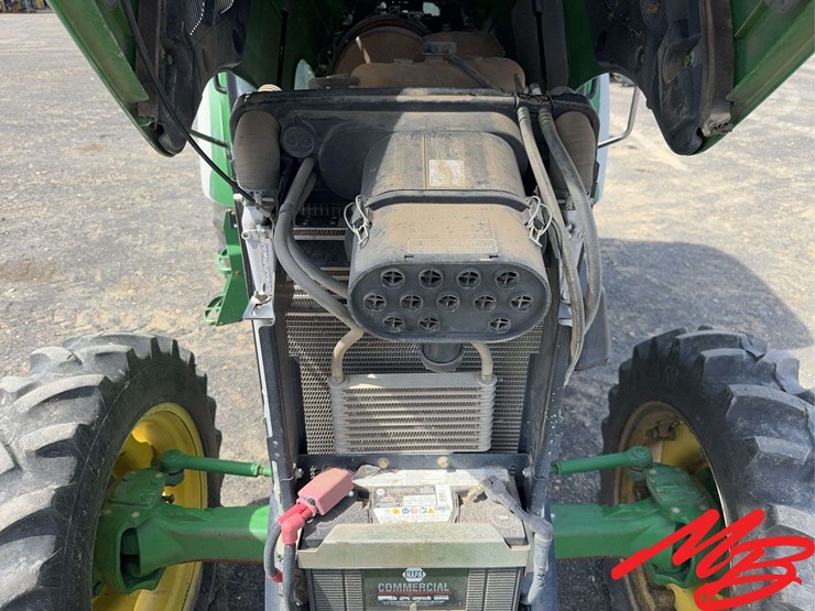 2012-john-deere-5100m-image-22