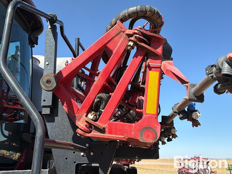 2017-case-ih-patriot-4440-image-19