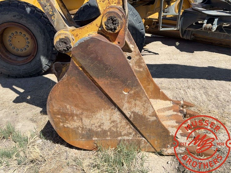 caterpillar-el200b-image-23