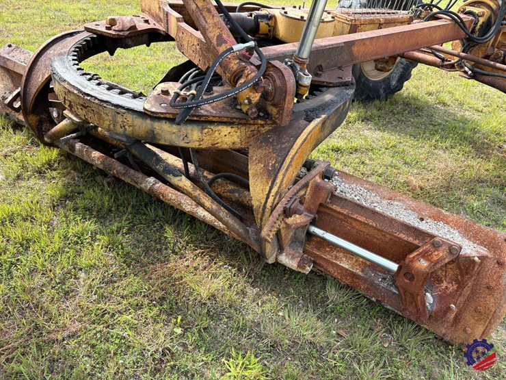 caterpillar-130g-image-80