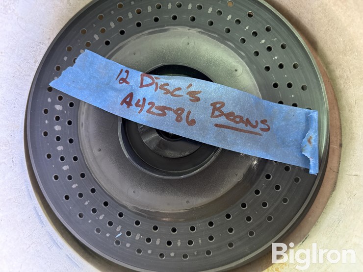 john-deere-planter-seed-plates-image-10