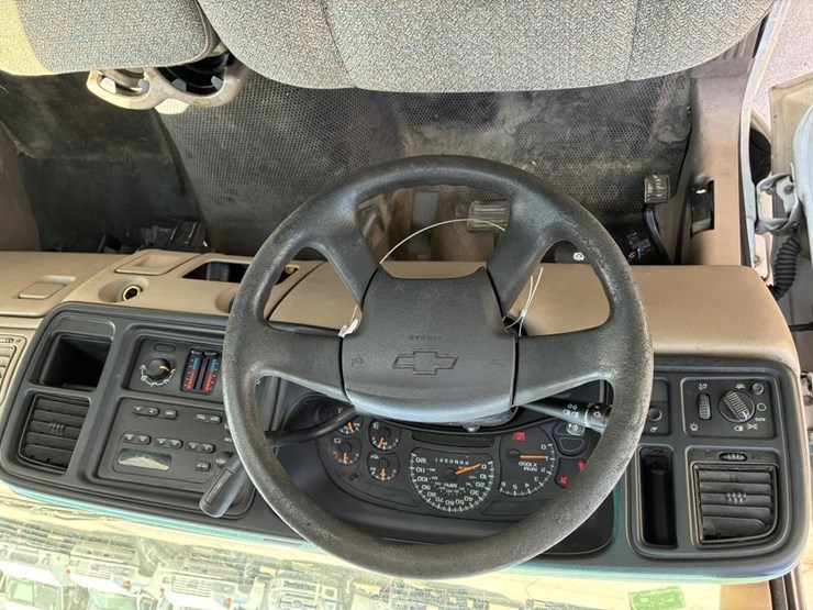 2006-chevrolet-silverado-1500-image-12
