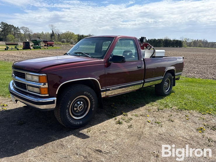 1997-chevrolet-c2500-2wd-pickup-image-1